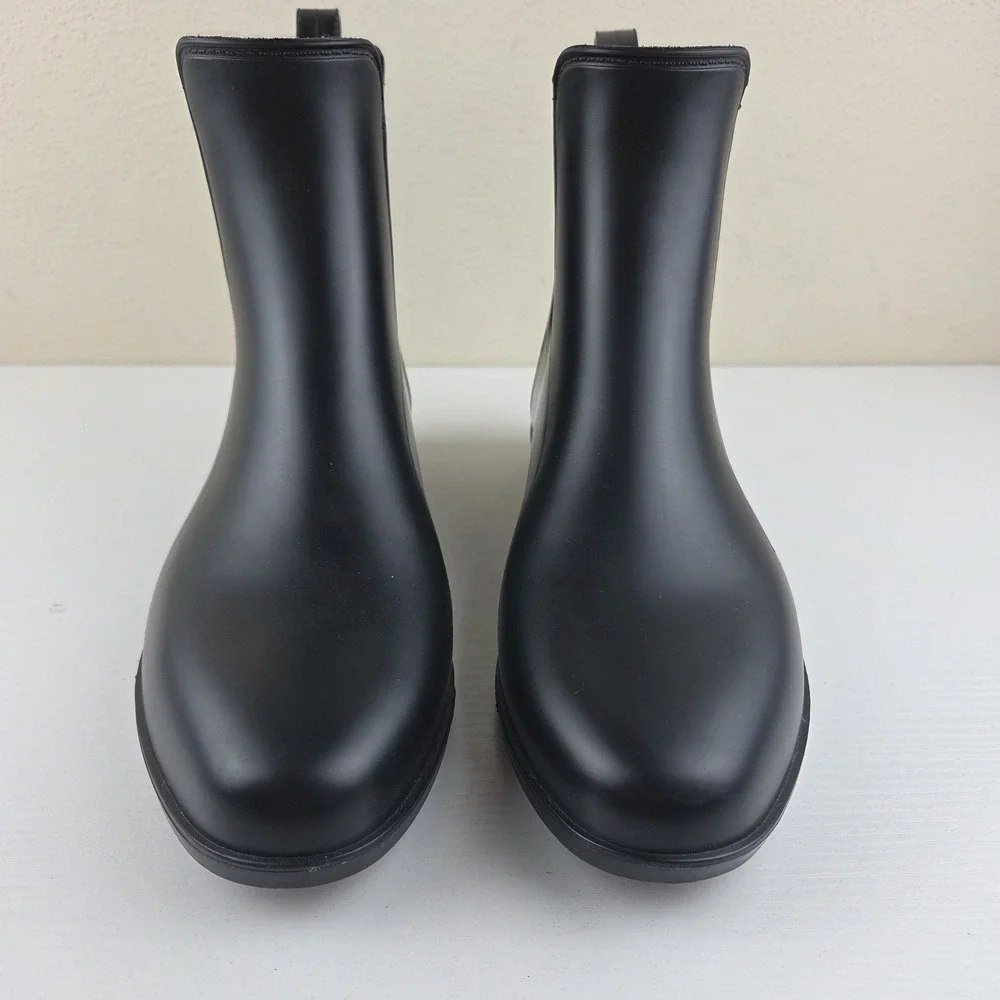 A New Day‎ Women's Chelsea Black Pull On Heel Rain Boots Waterproof Size 10